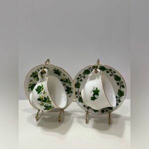 🇬🇧England Fine Bone China tea cups & stand with green ivy pattern🇬🇧